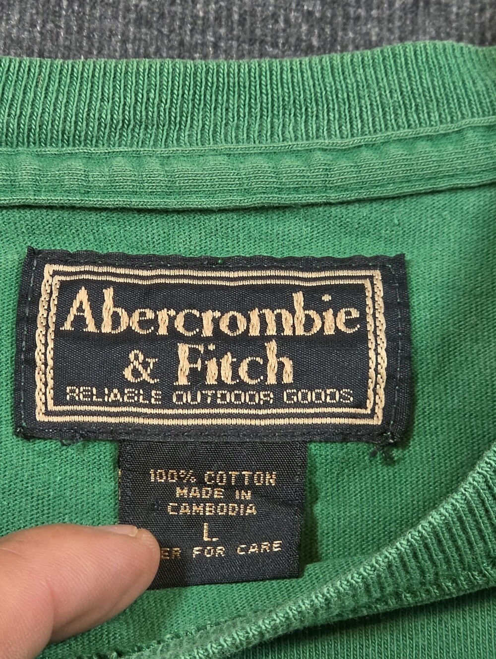 Vintage Abercrombie Hula Girl Cut Off Muscle Shirt Tank Top Y2K - Picture 5 of 9